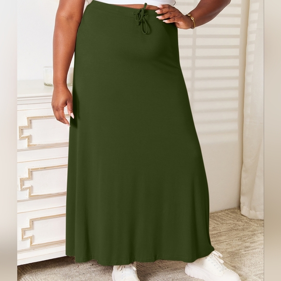 Soft Drawstring Waist Maxi Skirt - Picture 4 of 8